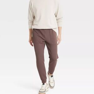 Target ALL IN MOTION heavy waffle activewear joggers in brown mens sz M